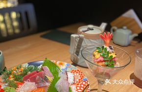 Crisp Fish Sashimi with Sea Urchin Cup