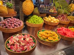 -钱小奴海鲜自助黑金店(杭州滨江龙湖店)