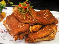 -魏铭鱼头捞饭(晋阳路店)