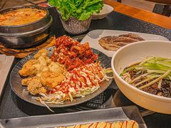 -军硕烤肉·部队火锅(二七万达店)