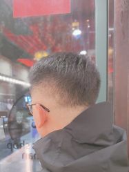 -东方先生国潮男士理发馆