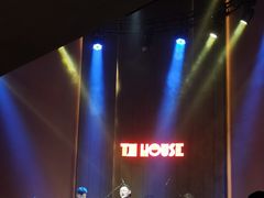 -TZ House音乐现场(来福士中心店)