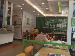 大堂-老乡鸡(武汉烽胜路店)