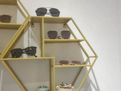 -肆兮眼镜·蔡司·徕卡战略合作店(大坪店)