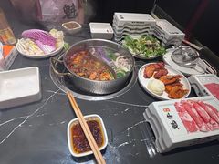 -魁牛·潮汕牛肉自助火锅(沈辽路万达店)