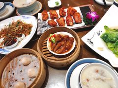 喜喜鲜虾饺-喜喜酒家·纯手工点心·粤菜