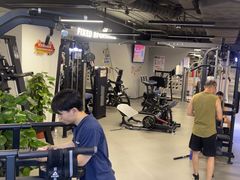 -超鹿运动(达信大厦店)