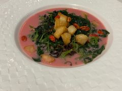 酥脆鱼汤浸菜苗-誉珑轩