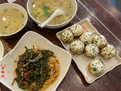 鲜肉小馄饨-东泰祥生煎馆(长宁路店)