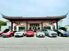 -石家饭店·百年老字号(灵岩山穹灵路店)