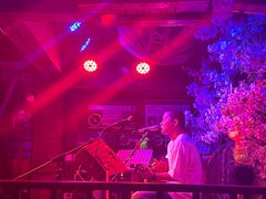 -周庄红庭演艺酒吧