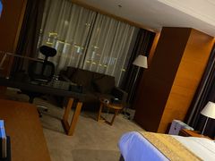 -无锡鼎尚皇冠酒店