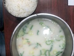 牛肉雪浓汤-神仙雪浓汤(明洞店)