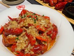 -肥肥虾庄·金牌油焖大虾(汉街SKP店)