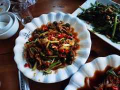 藤椒猪蹄-老号尤兔头(西川店)