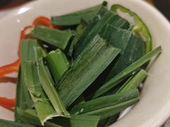 -锅飘飘·东北铁锅炖(雨花客厅店)
