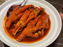 砂锅煨凤爪-海派悦庭·海胆烧麦·新融合菜(凯德广场店)