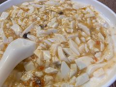 蟹黄豆腐-东方明珠老上海8号餐厅(东方明珠广播电视塔店)