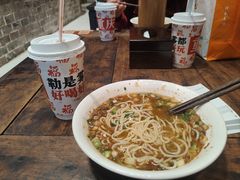 -周小波重庆小面·重庆名小吃(邹容路店)
