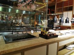 -大中华希尔顿酒店-念自助餐·嗨啤·小龙虾