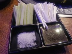 -三人行骨头王火锅(长寿店)
