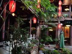 -香满楼.建水老宅院