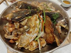 -龙悦湾酒家·八阵鱼生·渔人码头店