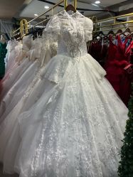 -巴黎时尚婚纱摄影(南汇店)