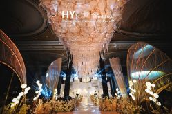 -HY小曼wedding·TOPYOUNG团队