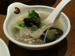 -渝是乎酸菜鱼(龙旗购物中心店)