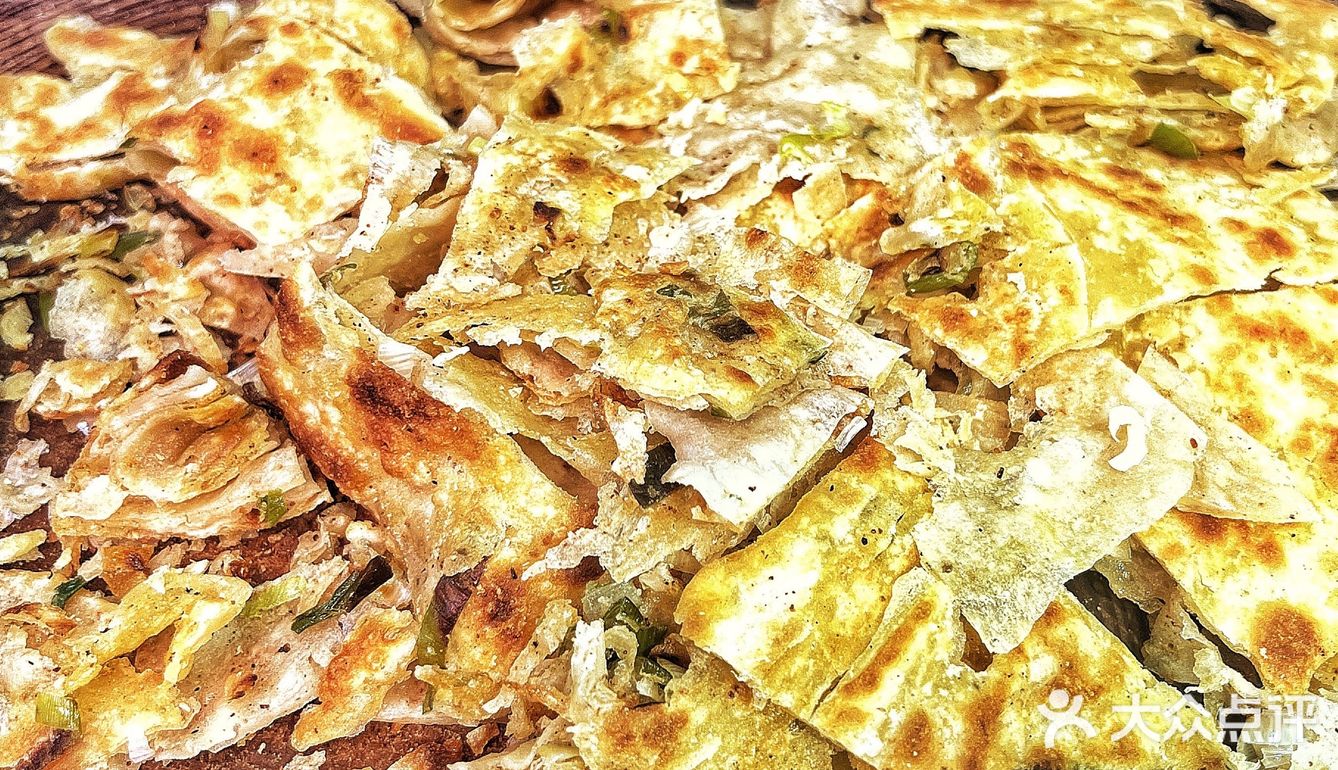 吃起来特别爽 牛肉夹馍肉给的实在 再夹个咸鸭蛋