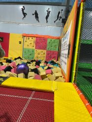 -飞跃蹦床乐园(南山科技园店)