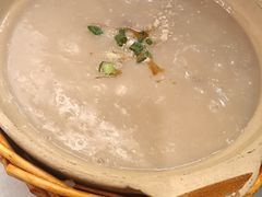潮界生滚牛肉粥-潮界(虹桥新天地店)