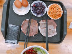 -马德元纯汤牛肉面(太奥广场店)