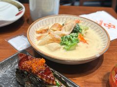 -8PINTS八品脱·日料·烧鸟·精酿小酒馆(莘庄店)