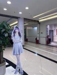 -单色舞蹈