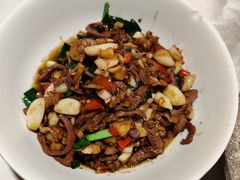 -绿草地·湘菜(酃湖师院店)