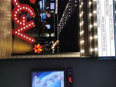 -CGV影城(滨江天街IMAX店)