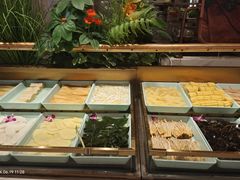 -享遇.锅姥姥牛排海鲜自助(小寨店)