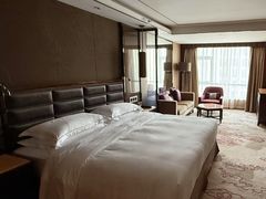 -中山利和希尔顿酒店