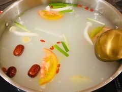 牛龙骨高汤锅底-许府牛火锅(信义坊总店)