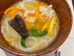 -银米·云南传统过桥米线(双廊黑金冠店)