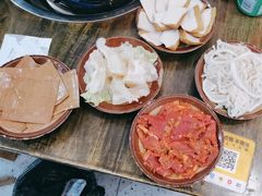 -黄潇洒老火锅(九眼桥宏济巷店)