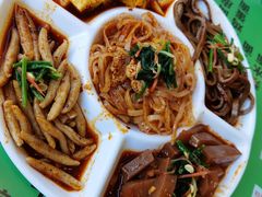 小吃五拼-令氏家外家周秦食府(高新店)