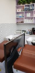 -PE SALON 