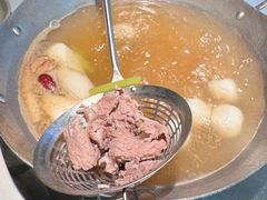 -左庭右院鲜牛肉火锅(金山万达店)