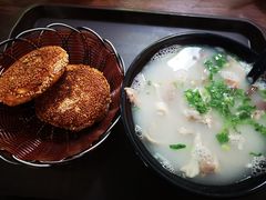 -万红路羊汤烧饼店(将台路店)
