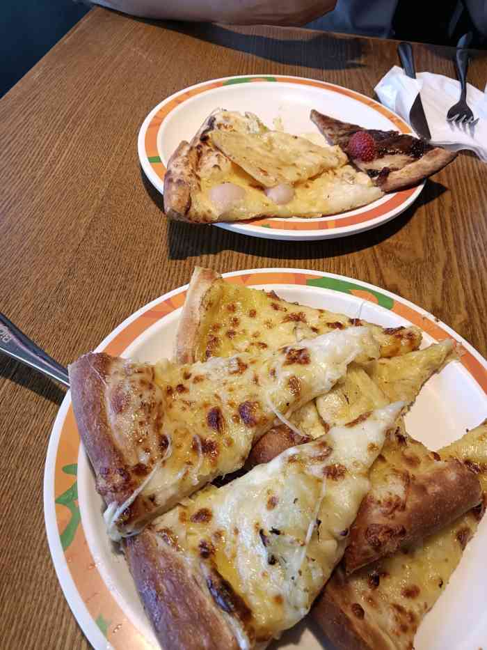 比格比萨自助(望承公园店)-"太棒了,环境没得说,一切都好.人也不太多.