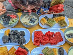 -李与白包子铺(桐梓林店)