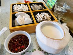 榴莲椰子冻-烹然四季椰子鸡火锅(团结湖总店)